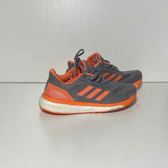 Boy’s Adidas response super boost Athletic Shoes - Picture 3 of 7